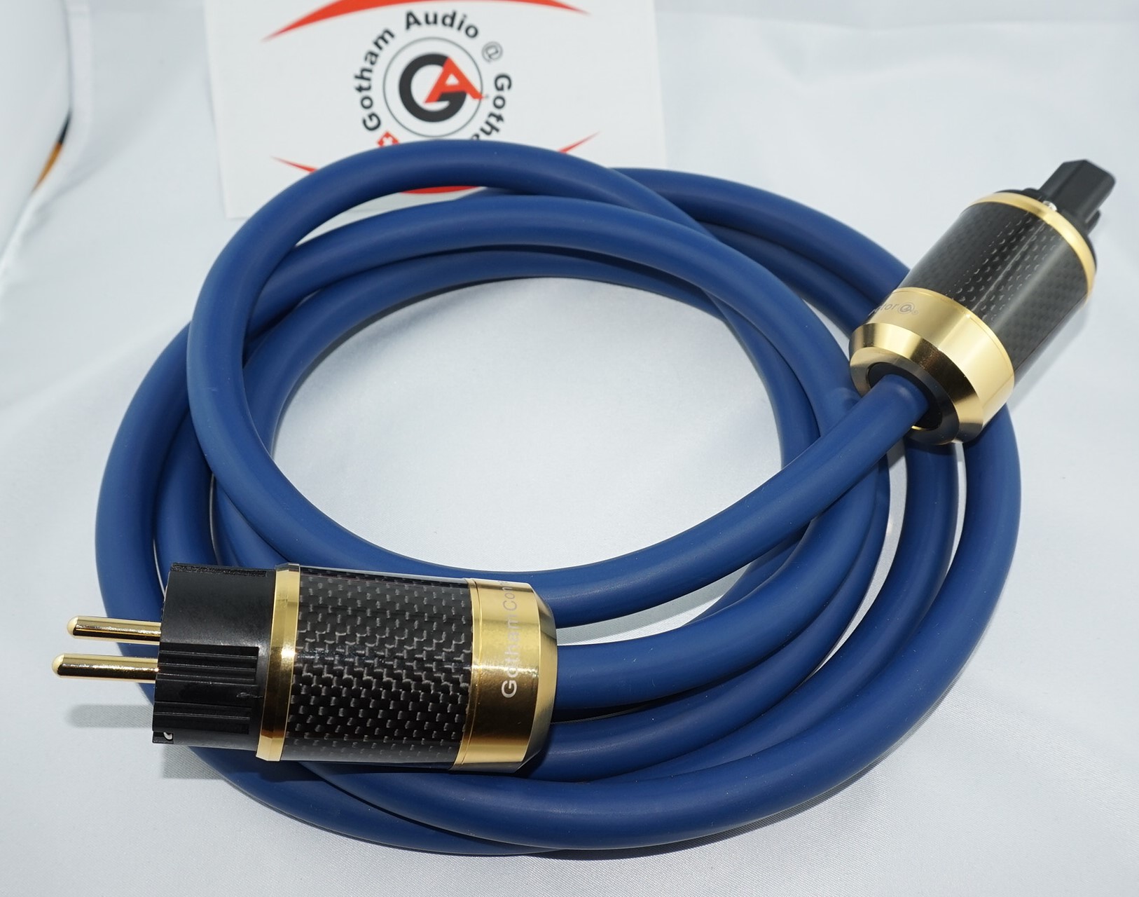 New Power Cords Carbon Connectors (新碳纖維電源插頭)